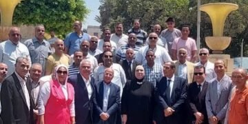 “عمال الصناعات الغذائية يؤكدون دعمهم لسياسات وزير التموين”